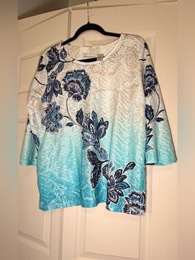 Alfred Dunner Blue White Ombre Floral 3/4 Sleeve Top